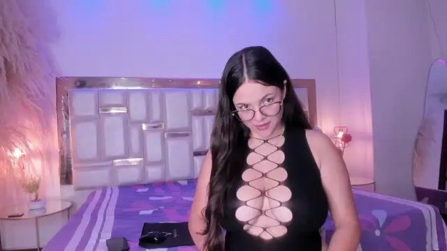 KateMoorex online show from 02/07/26, 12:02