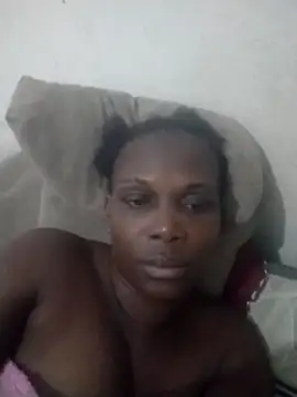 Snapshot of Morena_2021 chatting on 10/14/25, 07:53 Morena 2021 online show from 10/14/25, 07:53
