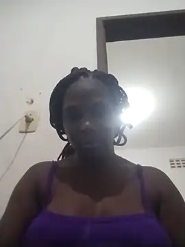 Snapshot of Morena_2021 chatting on 12/14/25, 02:44 Morena 2021 online show from 12/14/25, 02:44