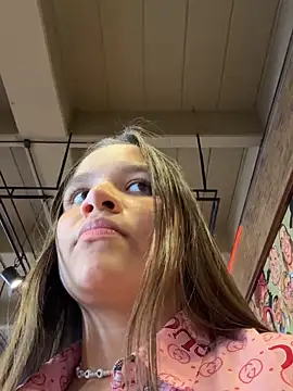 Ashley and Zoe online show from 10/31/25, 07:21