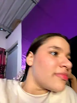 Ashley and Zoe online show from 10/29/25, 03:44