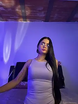 Ashley and Zoe online show from 11/24/25, 09:04