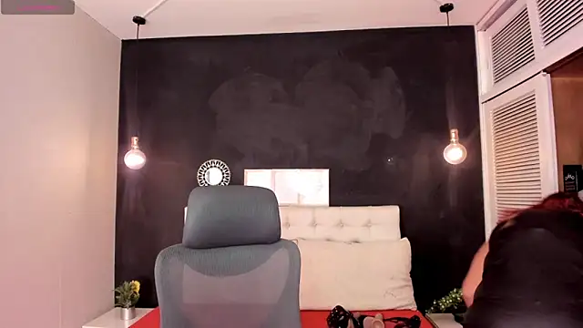 Eva hot 1 online show from 03/28/26, 07:04