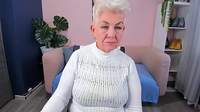 HotandMature online show from 11/05/25, 08:17