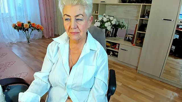 HotandMature online show from 01/12/26, 08:43