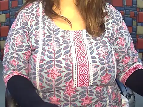 Snapshot of mrymlove chatting on 01/06/26, 02:32 mrymlove online show from 01/06/26, 02:32