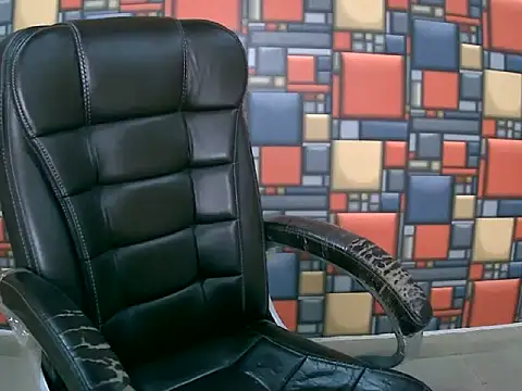 Snapshot of mrymlove chatting on 04/06/26, 02:29 mrymlove online show from 04/06/26, 02:29