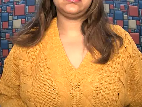 Snapshot of mrymlove chatting on 12/22/25, 12:49 mrymlove online show from 12/22/25, 12:49