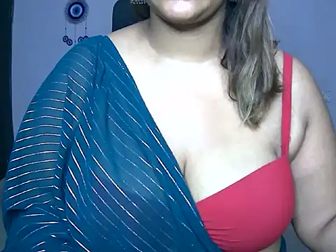 Snapshot of mrymlove chatting on 09/11/25, 02:39 mrymlove online show from 09/11/25, 02:39