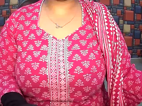 Snapshot of mrymlove chatting on 04/04/26, 02:23 mrymlove online show from 04/04/26, 02:23