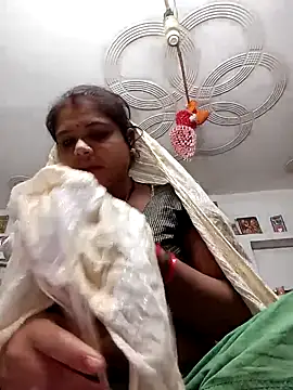 Snapshot of Rani_sahiba chatting on 10/08/25, 08:42 Rani sahiba online show from 10/08/25, 08:42