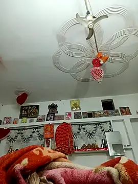 Snapshot of Rani_sahiba chatting on 11/17/25, 09:08 Rani sahiba online show from 11/17/25, 09:08