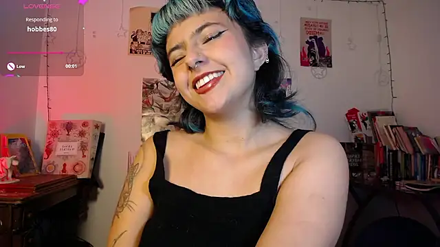 Snapshot of AlmaNanax chatting on 02/06/26, 01:23 AlmaNanax online show from 02/06/26, 01:23