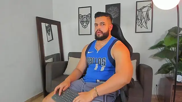 Justin kingX7 online show from 04/10/26, 04:08