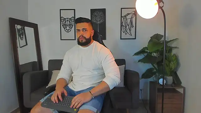 Justin kingX7 online show from 04/07/26, 02:35
