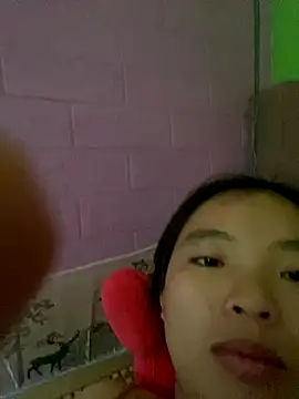 Snapshot of viluna chatting on 10/16/25, 01:03 viluna online show from 10/16/25, 01:03