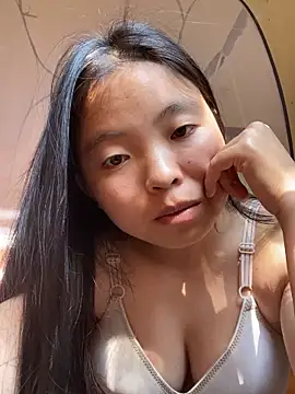 viluna online show from 11/24/25, 04:56