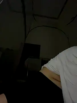 Snapshot of viluna chatting on 10/16/25, 01:52 viluna online show from 10/16/25, 01:52