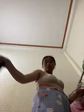 viluna online show from 12/17/25, 12:43