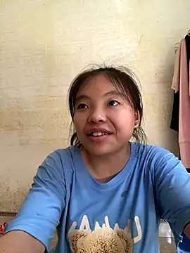 viluna online show from 10/29/25, 04:33