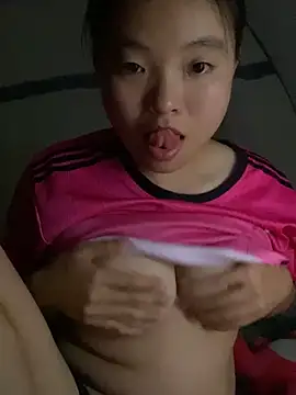 viluna online show from 10/26/25, 03:12