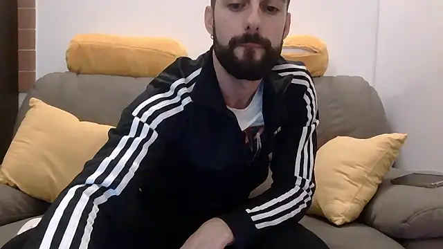 Amicisegreti online show from 01/12/26, 06:36