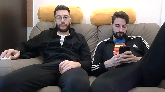 Amicisegreti online show from 01/19/26, 12:20