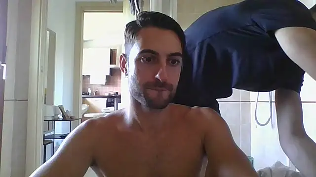 Amicisegreti online show from 09/29/25, 10:33