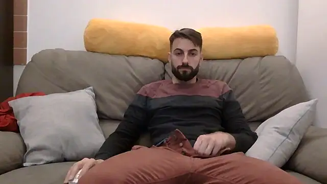 Amicisegreti online show from 03/19/26, 09:48