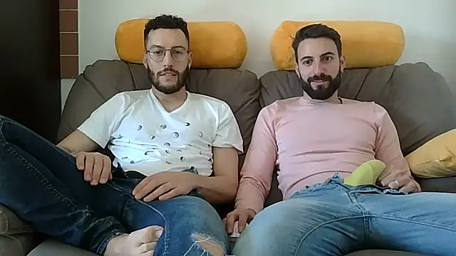 Amicisegreti online show from 04/08/26, 02:29