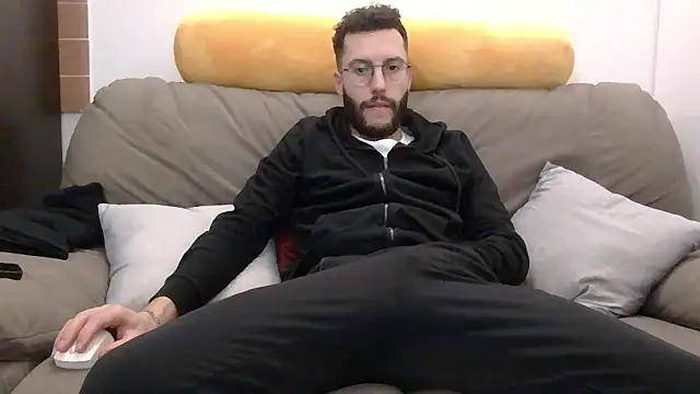 Amicisegreti online show from 01/18/26, 09:29