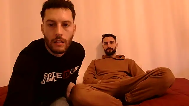 Amicisegreti online show from 03/28/26, 04:19