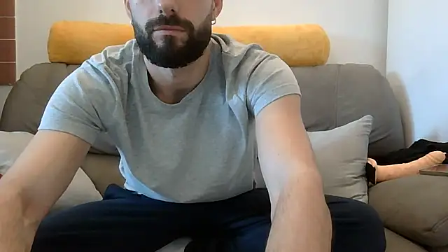 Amicisegreti online show from 02/19/26, 12:46