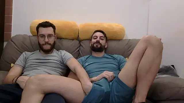 Amicisegreti online show from 12/04/25, 09:36