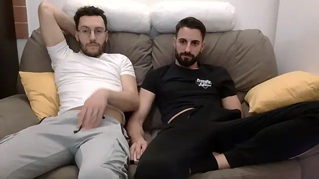 Amicisegreti online show from 03/25/26, 09:24