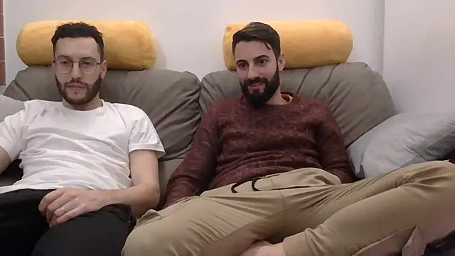 Amicisegreti online show from 02/17/26, 09:45