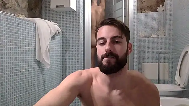 Amicisegreti online show from 02/12/26, 08:41