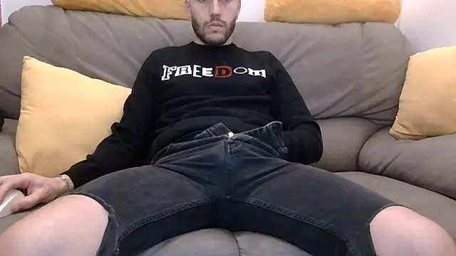 Amicisegreti online show from 12/20/25, 09:28