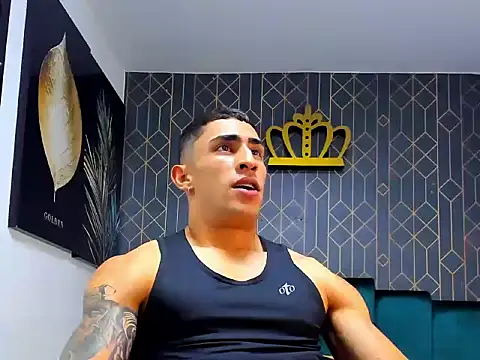 Snapshot of adrian_ray chatting on 11/11/25, 11:42 adrian ray online show from 11/11/25, 11:42