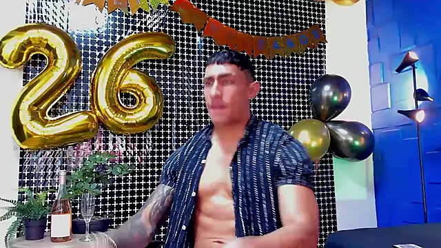 Snapshot of adrian_ray chatting on 11/28/25, 04:40 adrian ray online show from 11/28/25, 04:40