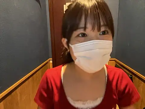 Snapshot of hikiwarinatto_xoxo chatting on 09/21/25, 05:34 hikiwarinatto xoxo online show from 09/21/25, 05:34