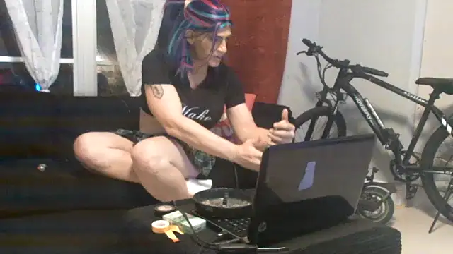 Snapshot of mistismoker chatting on 03/20/26, 03:29 mistismoker online show from 03/20/26, 03:29