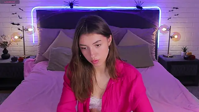 SweetVikki online show from 11/04/25, 01:37