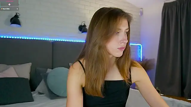 SweetVikki online show from 10/20/25, 12:17