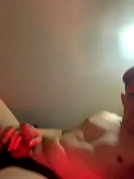 Snapshot of P44698 chatting on 12/04/25, 11:37 P44698 online show from 12/04/25, 11:37