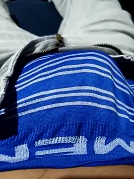 Aaia93 online show from 09/29/25, 03:24