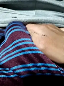 Aaia93 online show from 10/30/25, 04:44