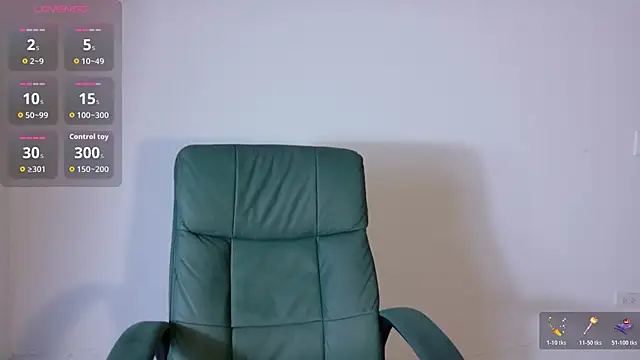 Olivia11  online show from 11/26/25, 11:21