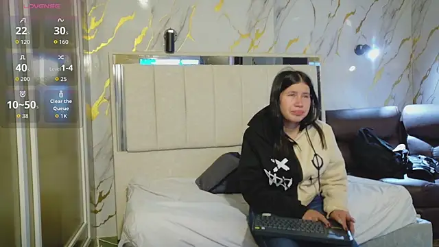 Olivia11  online show from 05/19/26, 12:34