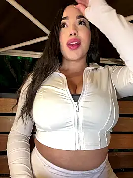 SofiaWildee online show from 01/13/26, 12:15